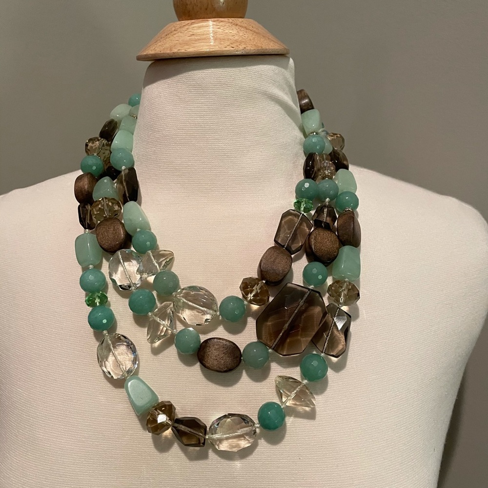 Retired STELLA & DOT Camilla necklace